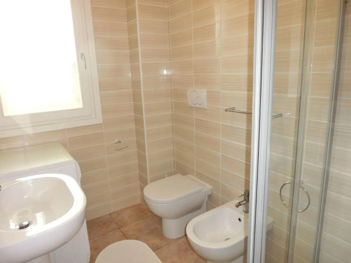 Comfy Flat In A Beautiful Village With Swimming Pool Bibione Apartamento
